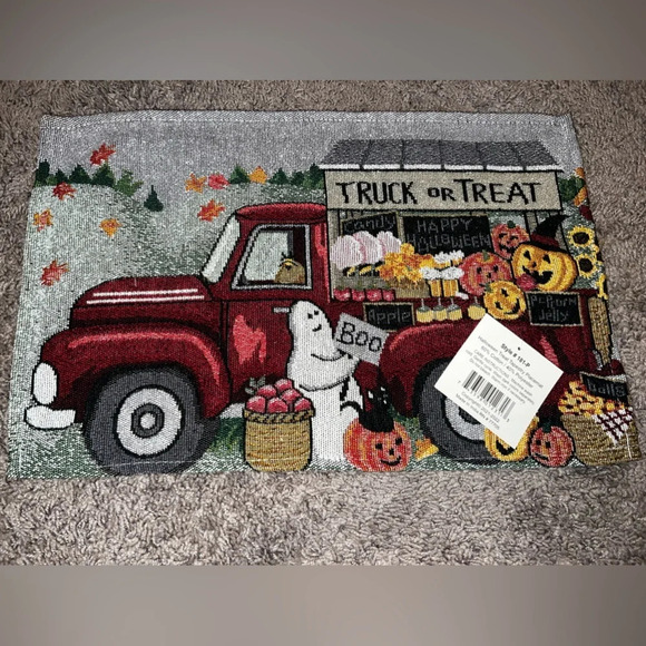 NWT 6 Truck or Treat Placemats - Picture 1 of 6